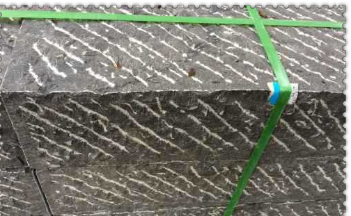 青石路沿石 山东锈石路牙石多少钱,花岗岩路牙石报价,芝麻灰路牙石报价,路牙石多少钱一米