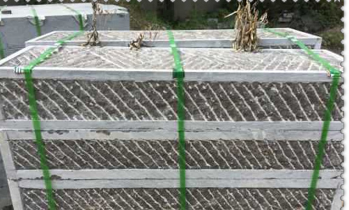 花岗岩路缘石 芝麻灰路侧石 青石路沿石多少钱一个立方