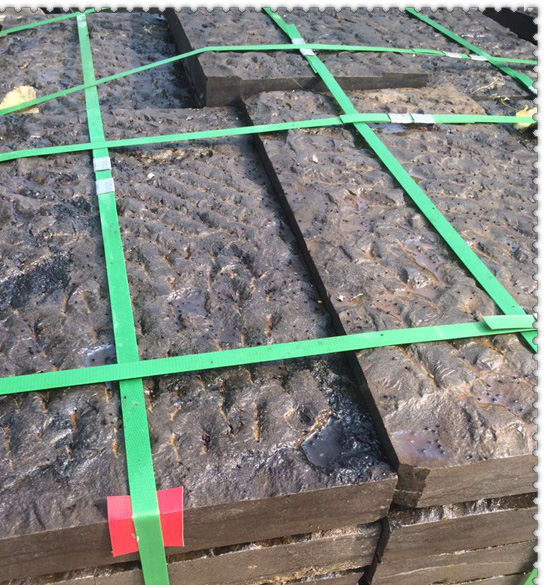 青石攒道面 青石板菠萝面人工攒打加工费多少钱一个平方