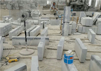 青石路沿石多少钱一个立方