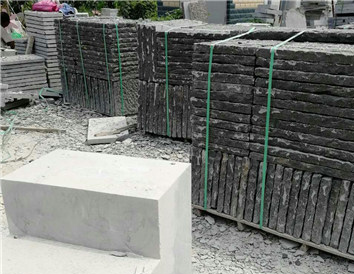 青石路沿石报价芝麻灰路侧石花岗岩青石路沿石浅灰色路牙石路侧石多少钱一米